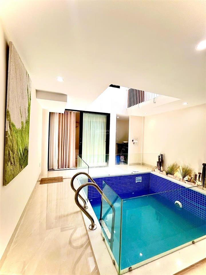 Tuyệt phẩm nghỉ dưỡng hồ bơi trong nhà cách biển mỹ khê vài bước chân
