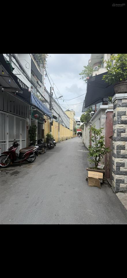 Nhà 3 tầng chủ tự xây cực kỳ kiên cố kiệt nhựa 5m chỉ 30m ra mặt tiền ô tô đỗ ngày đêm