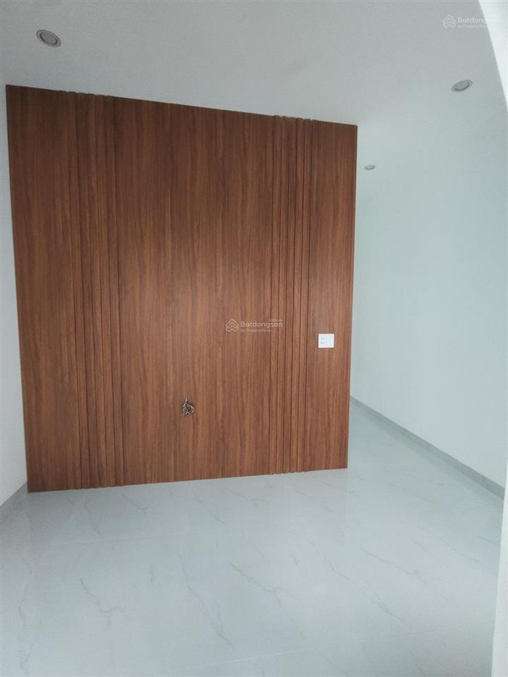 Hiếm! nhà kiệt ô tô hoàng diệu thông nguyễn hoàng 81m chỉ 6,7 đồng