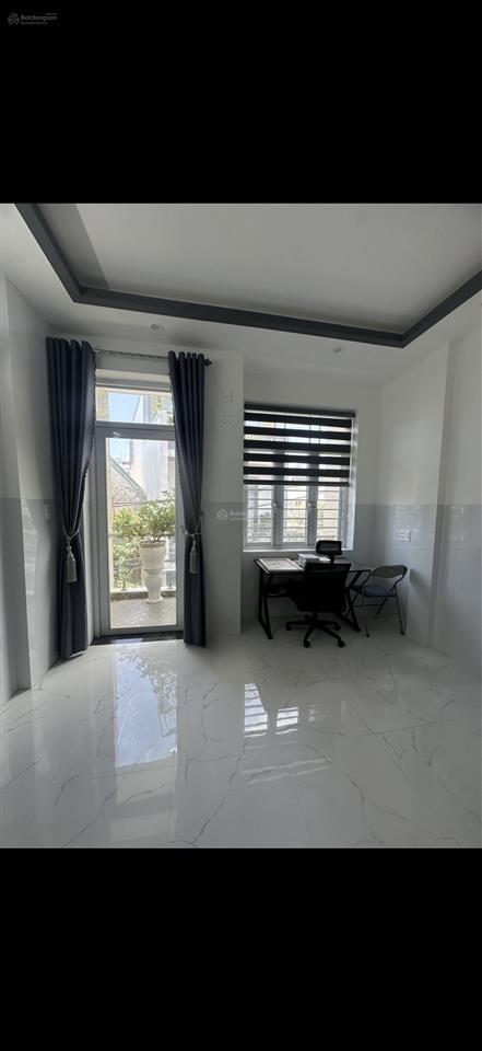 Gara ô tô  nhà mới cứng kinh doanh tốt chỉ 5.6 đồng