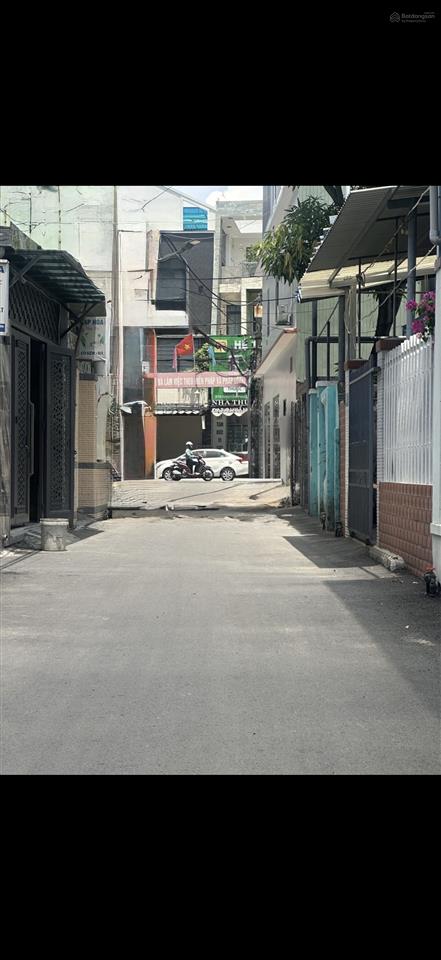 Gara ô tô  nhà mới cứng kinh doanh tốt chỉ 5.6 đồng