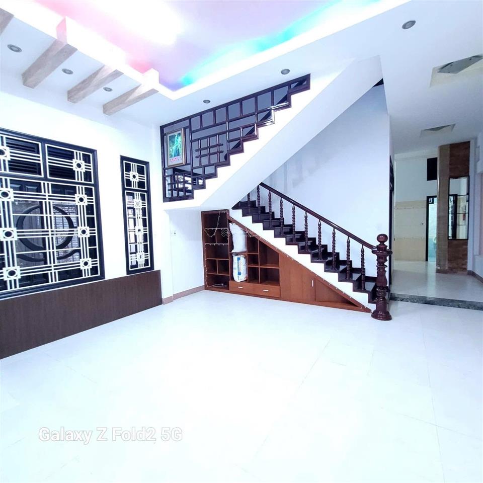 Nhà 2 mặt tiền trung tâm tiên sơn 15