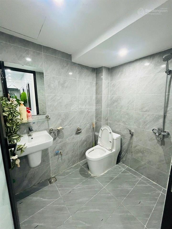 Tập thể tầng 3 phạm văn đồng ô tô vào cửa 2 ngủ giá 3.x tỷ