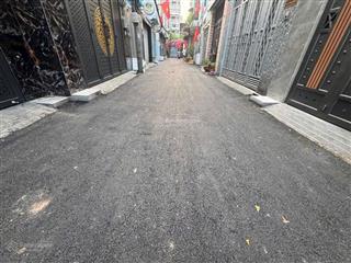 Nhà đẹp bùi quang là  hxh 4m x 11.1m  5tầng  4pn 5to et  nhỉnh 6tỷ tl