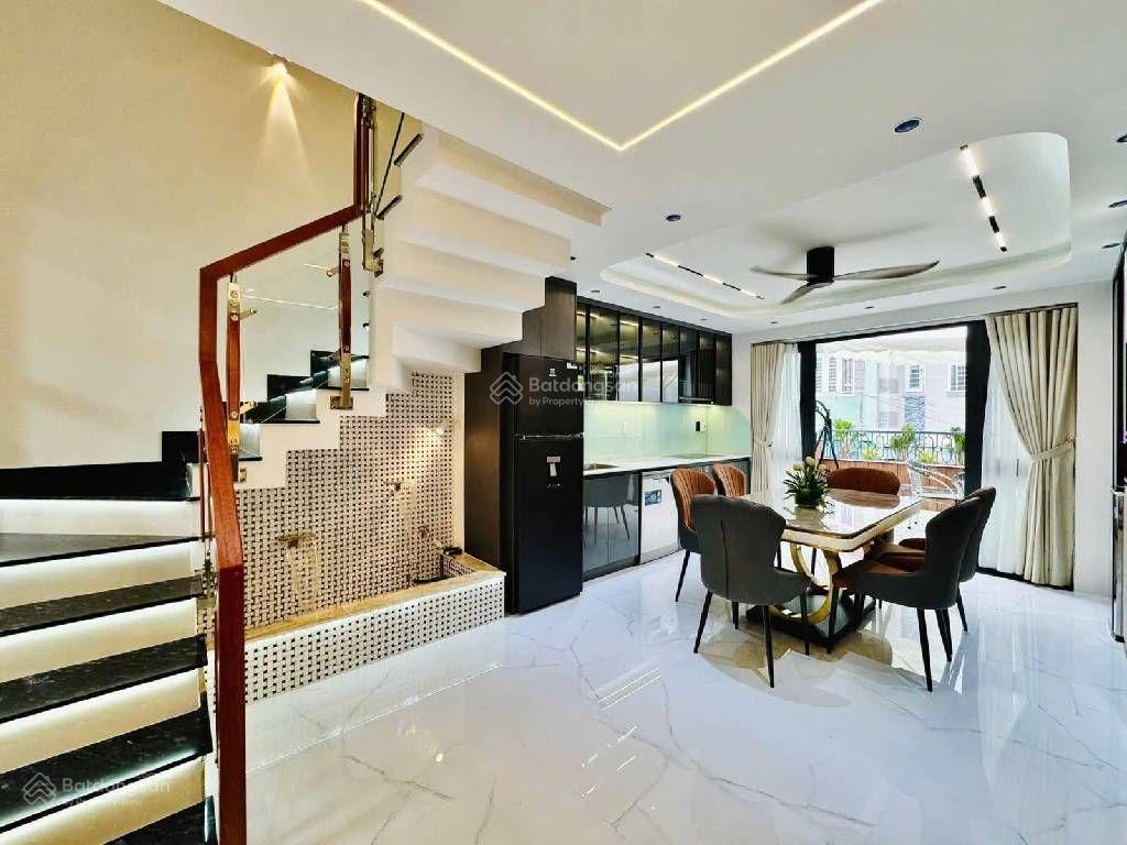 Siêu phẩm xây mới hxh phan huy ích gần emart phan huy ích nhà 5 tầng full công năng