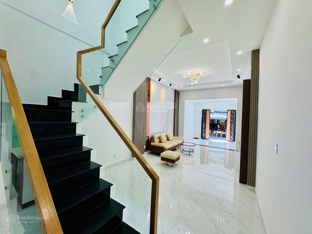 Nhà sát mặt tiền vừa ở vừa doanhâu cơ tân bình  ngay chợ bà quẹo  62m2  3tầng  giá nhỉnh 9.x