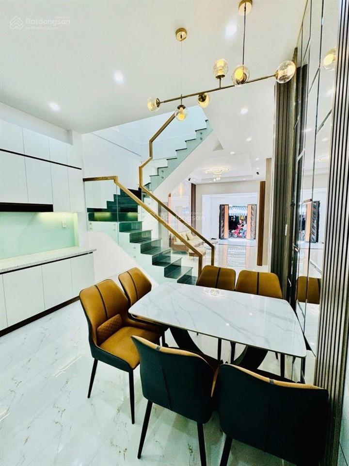 Nhà sát mặt tiền vừa ở vừa doanhâu cơ tân bình  ngay chợ bà quẹo  62m2  3tầng  giá nhỉnh 9.x