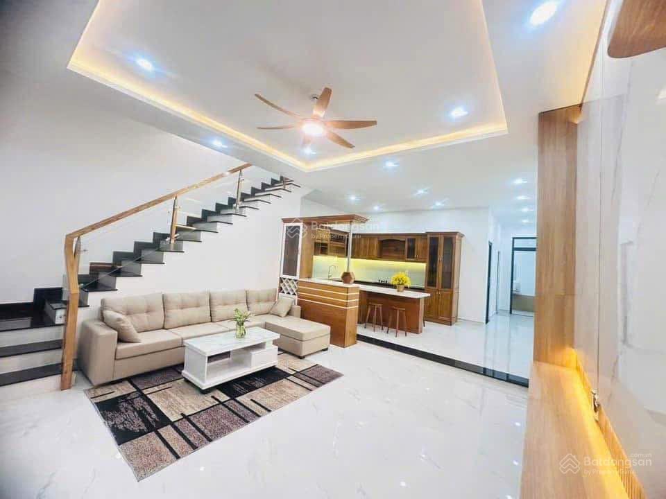 Bán nhà riêng tại trần kế xương, 2,5 tỷ, 50m2, đẹp, nhiều tiện ích