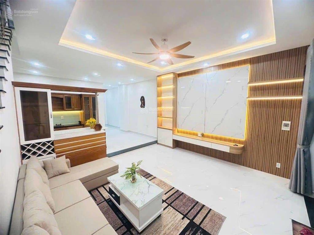 Bán nhà riêng tại trần kế xương, 2,5 tỷ, 50m2, đẹp, nhiều tiện ích