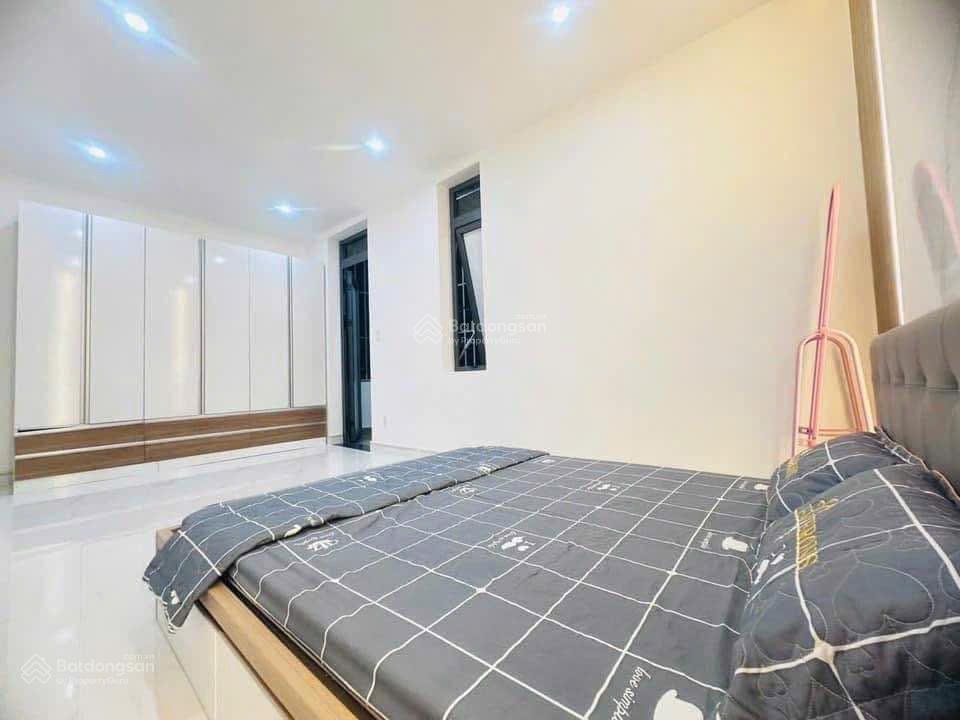 Bán nhà riêng tại trần kế xương, 2,5 tỷ, 50m2, đẹp, nhiều tiện ích