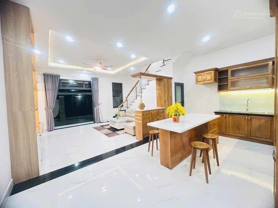 Bán nhà riêng tại trần kế xương, 2,5 tỷ, 50m2, đẹp, nhiều tiện ích