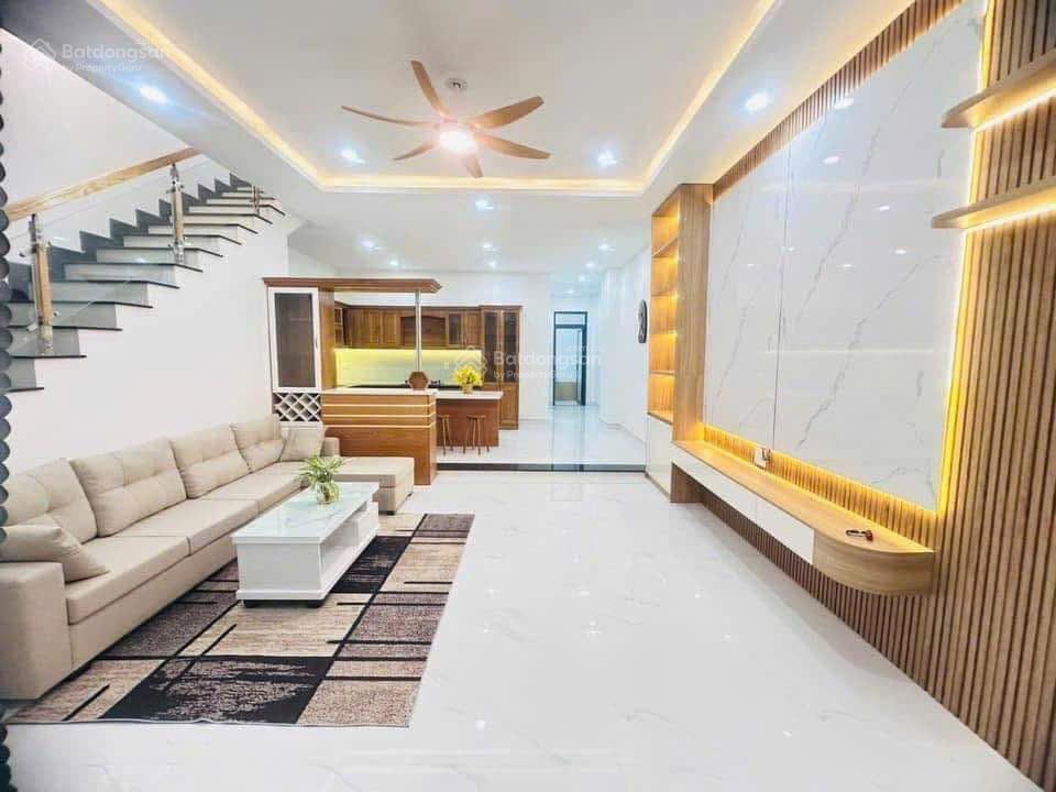 Bán nhà riêng tại trần kế xương, 2,5 tỷ, 50m2, đẹp, nhiều tiện ích