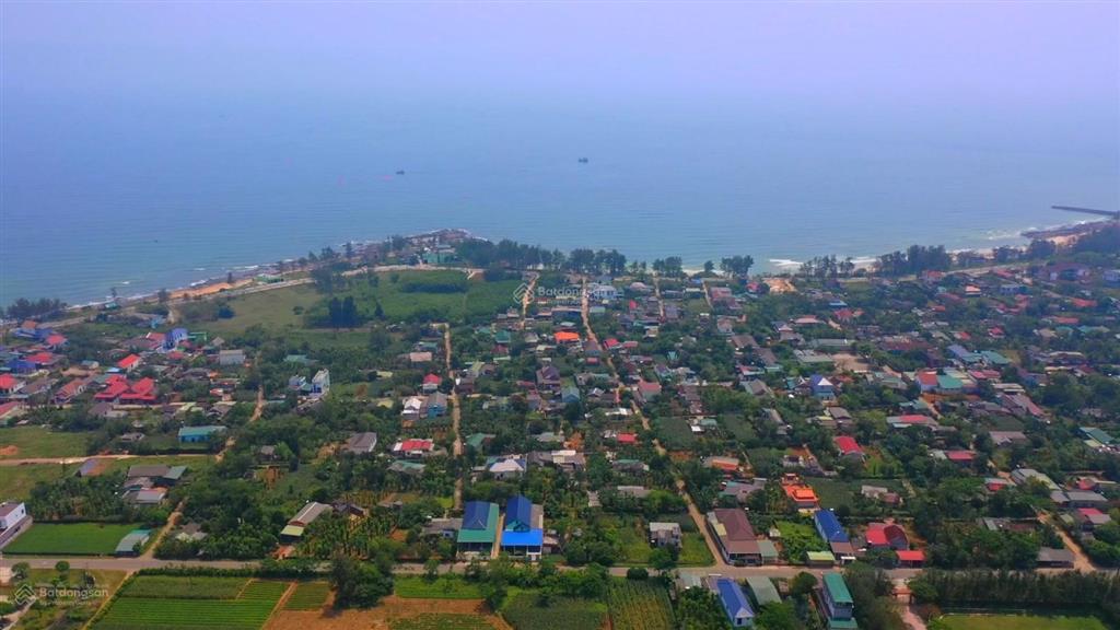 Đừng bỏ lỡ! lô đất đẹp 2 mặt tiền cách biển chỉ 100m