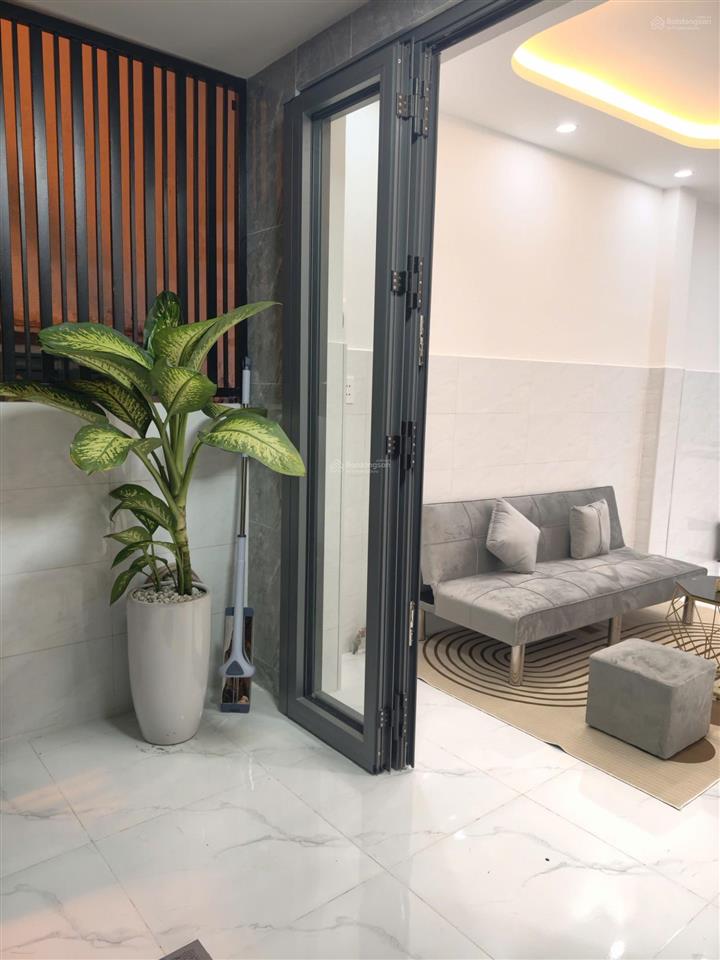 Nhà góc 2 mặt tiền xe hơi vào tận nhà 3,5x11m, 2pn 2wc gần chợ bình tây, võ văn kiệt