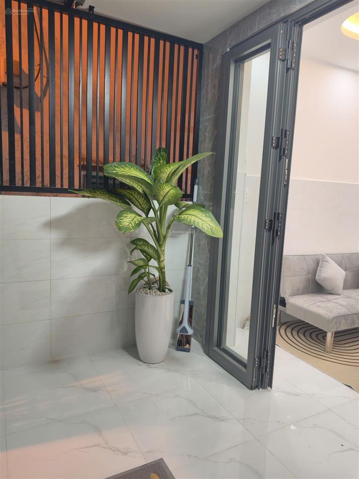 Bán nhà riêng phường 9, quận 3 giá hơn 3 tỷ, ngang 6m nở hậu 7,5m, gần ga sài gòn