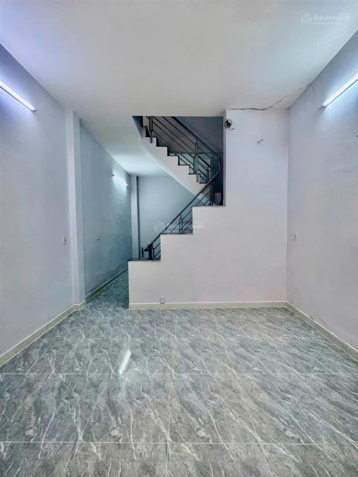Nhà riêng bán tại lê văn quới, 4,05 tỷ, 32m2, view đẹp, uy tín