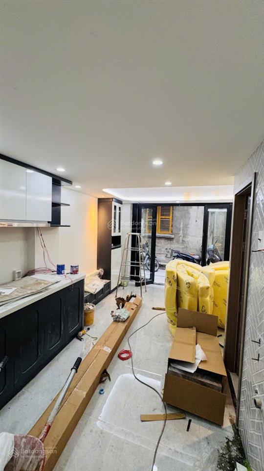 Bán nhà riêng tại lê đại hành, 4,2 tỷ, 21m2, đẹp, nhiều tiện ích