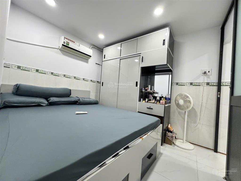Nhà hòa bình quận 11 | ngay bùng binh đầm sen chỉ 4,85 tỷ