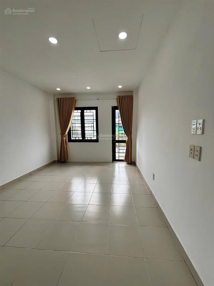 Bán nhà riêng tại lê văn quới, 4,98 tỷ, 29 m2, đẹp, nhiều tiện ích