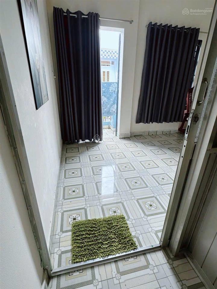 Nhà hẻm xe hơi rộng như đường vừa ở vừa kinh doanh giá cực tốt chưa tới 100tr/m2. trục đường