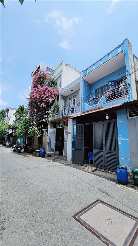 Nhà hẻm xe hơi rộng như đường vừa ở vừa kinh doanh giá cực tốt chưa tới 100tr/m2. trục đường