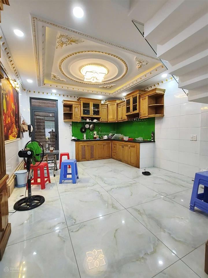 Bán nhà riêng 100,1m2, 9,5 tỷ, 4pn, 6wc ở đường 8, p bình hưng hòa b, q.bình tân, hcm