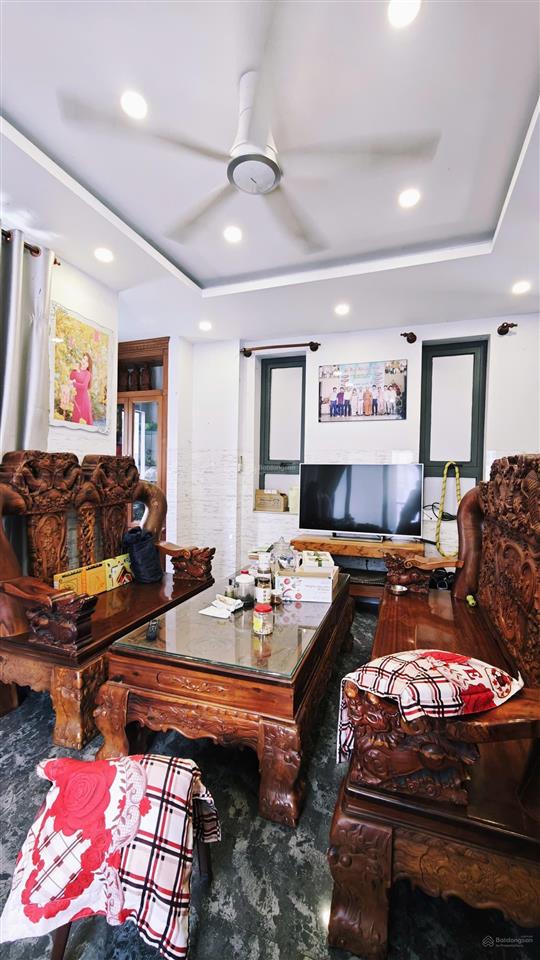 Bán nhà riêng 100,1m2, 9,5 tỷ, 4pn, 6wc ở đường 8, p bình hưng hòa b, q.bình tân, hcm