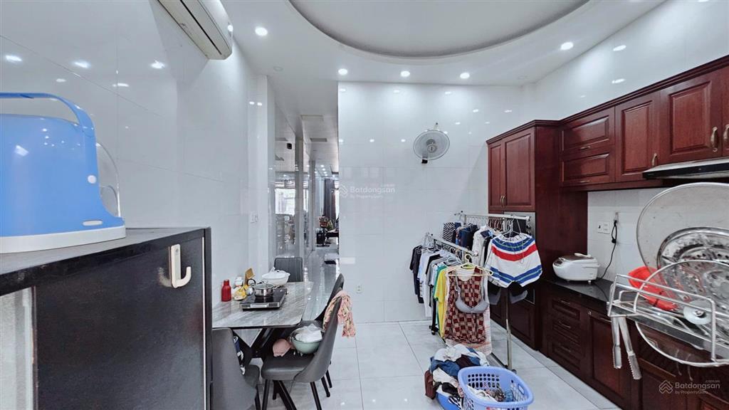 Sốc giảm chào hơn 1ty chỉ còn 9,2 tỷ nhà lầu tân cổ điển khu vip 381 tân hòa đông 4x30m 7 ph