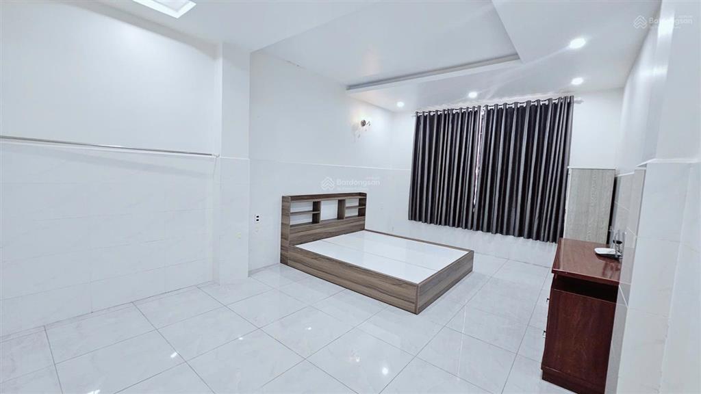 Sốc giảm chào hơn 1ty chỉ còn 9,2 tỷ nhà lầu tân cổ điển khu vip 381 tân hòa đông 4x30m 7 ph