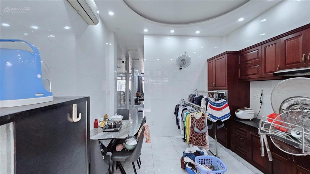 Sốc giảm chào hơn 1ty chỉ còn 9,2 tỷ nhà lầu tân cổ điển khu vip 381 tân hòa đông 4x30m 7 ph