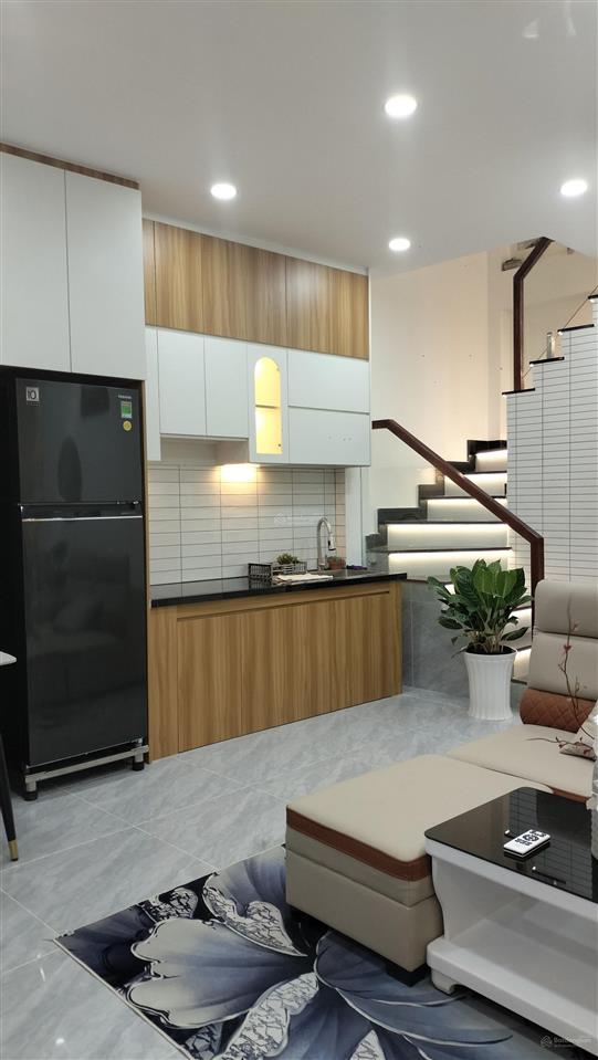 Nhà đẹp trung tâm gò vấp ngang 5m đối diện cityland