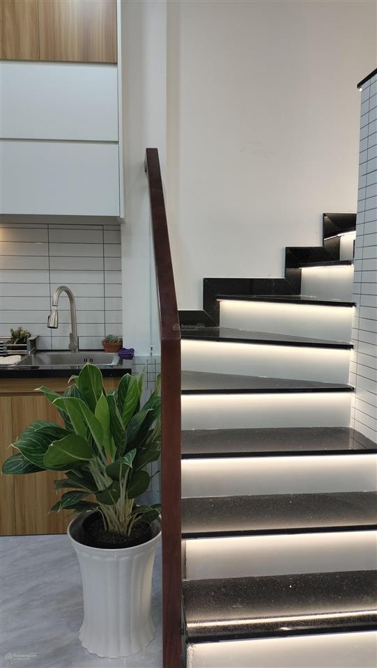 Nhà đẹp trung tâm gò vấp ngang 5m đối diện cityland