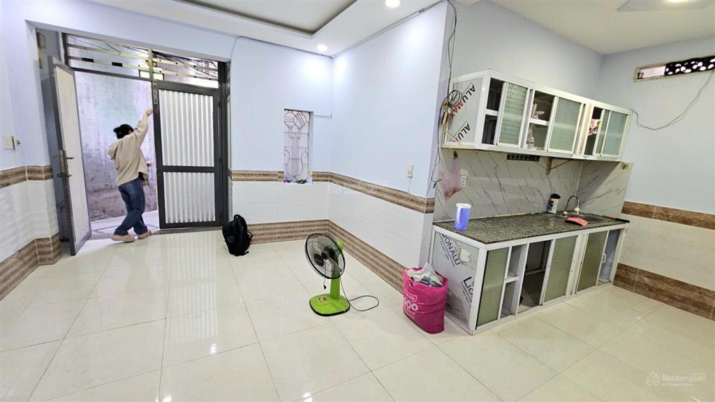 Nhà hiếm 5 tỷ nhỉnh quận 1 trung tâm công an tp nở hậu gấp đôi  gần chợ bến thành