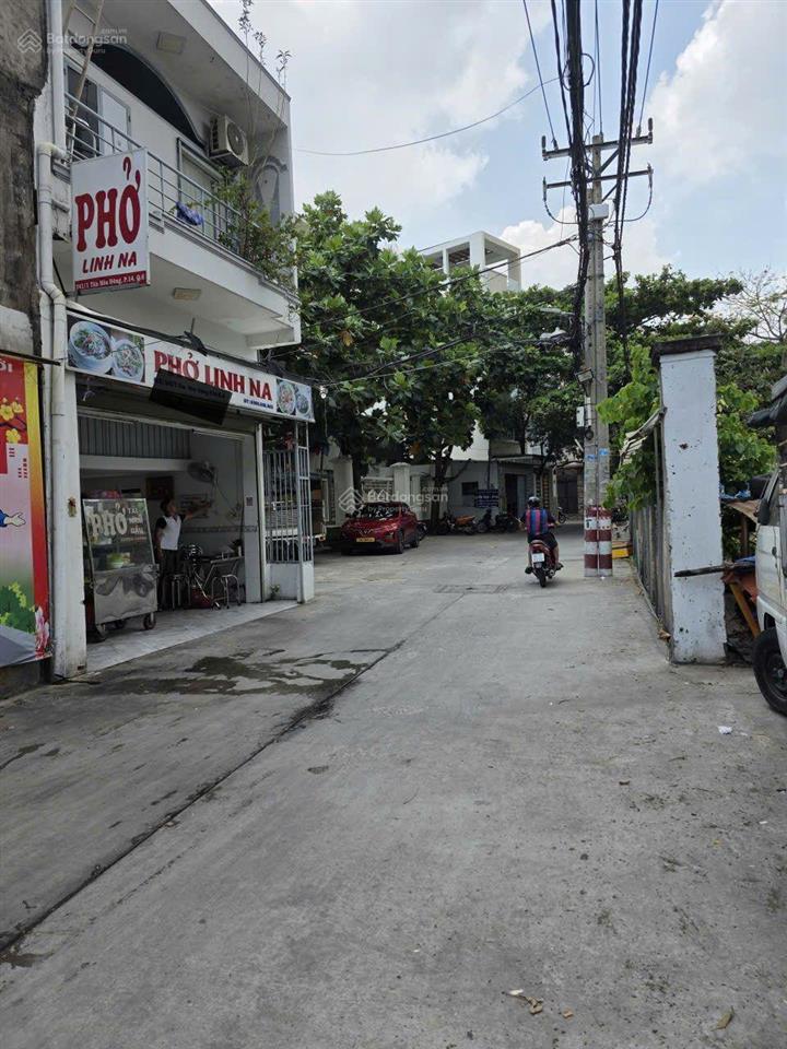 Nhà quận 6 kinh doanh tiệm phở đang hoạt động nhỉnh 3 tỷ hẻm 6m ô tô tránh nhau nhà góc sát ủyban