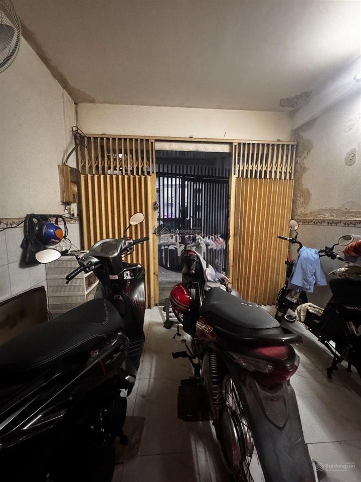 Bán gấp rẻ nhà quận 6 gần mặt tiền bà hom hơn 2 tỷ  sát khu ẩm thực sầm uất