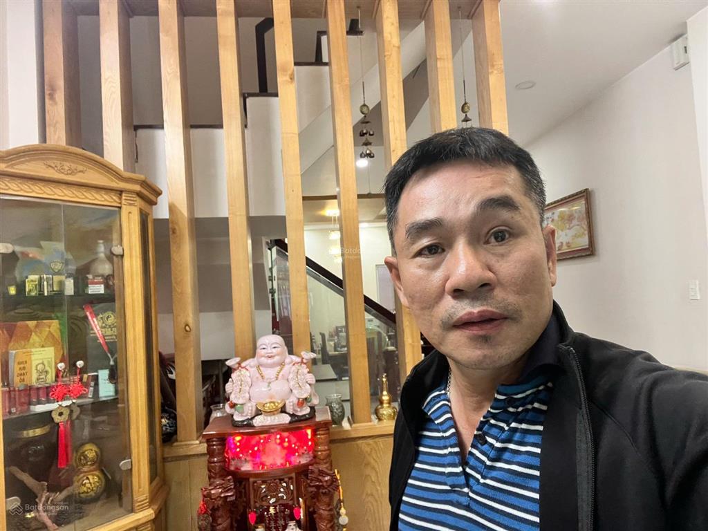 Nhà đẹp mặt tiền đường, ra nguyễn ảnh thủ chỉ 1 quang dao