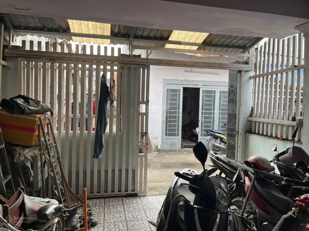 86m2, 5.2m x 19m trung chánh hóc môn giá 3.6 tỷ.