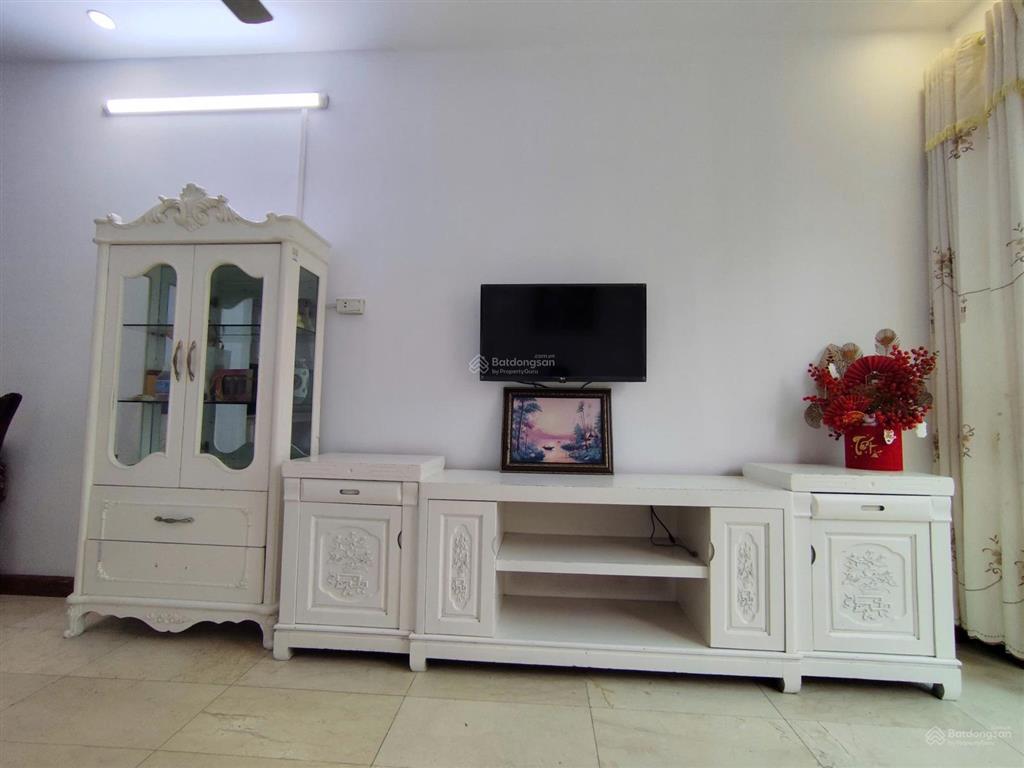 Chính chủ cần cho thuê 2n chung cư bim 17 tầng t1