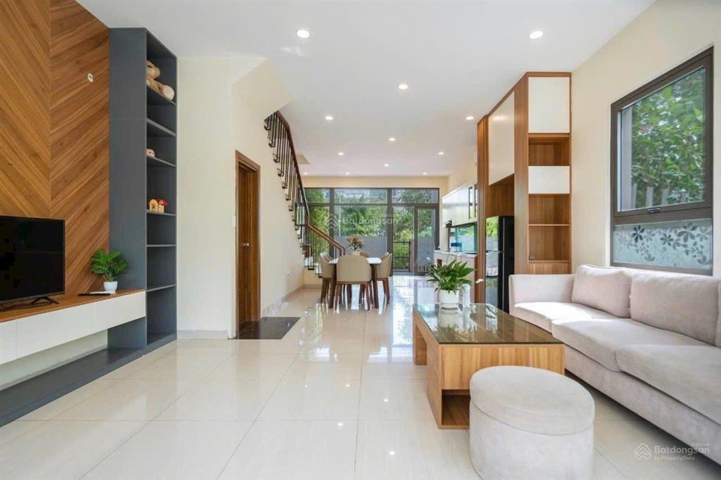 Cần bán gấp căn villa 4 tầng. full nội thất. gần bãi tắm tại trung tâm du lịch bãi cháy, hạ long