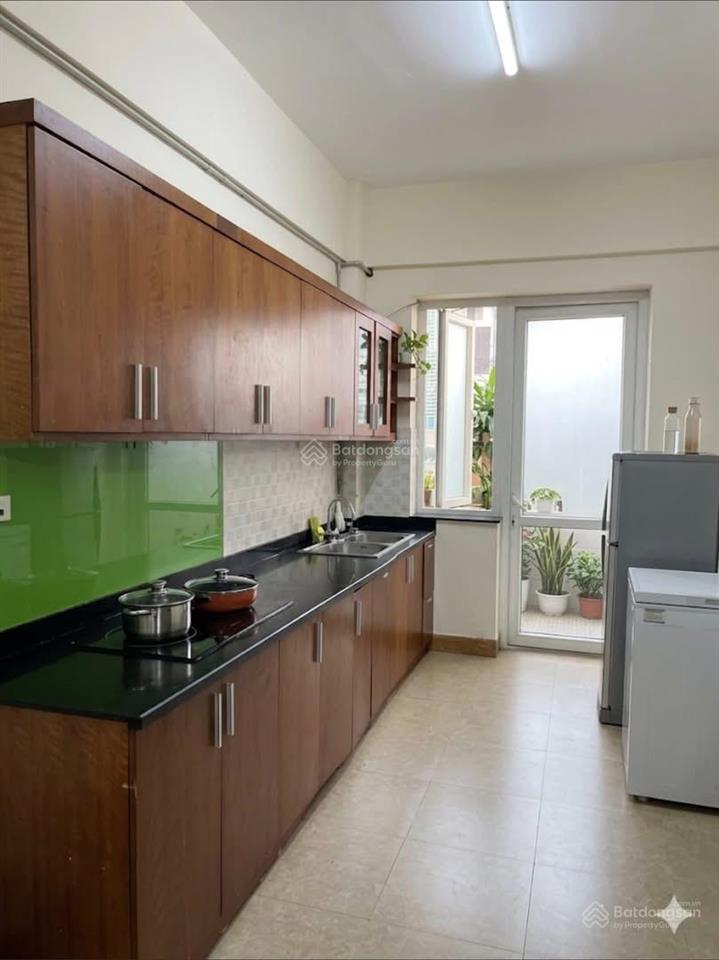 Chính chủ bán căn góc hh2 cầu giấy 122m2, 3pn 3wc, full nội thất cb, đang cho thuê 14tr/tháng
