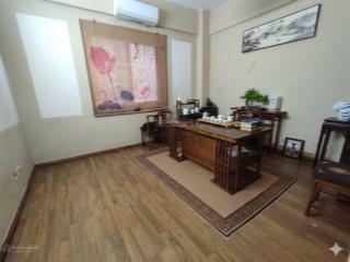 Chính chủ bán căn góc hh2 cầu giấy 122m2, 3pn 3wc, full nội thất cb, đang cho thuê 14tr/tháng