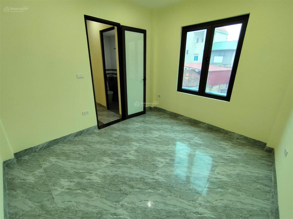 Nhà đồng mai trong đê sd 33/35m2*4t có 5 phòng rộng thoáng giá 3.99 tỷ ctl 0978 939 ***