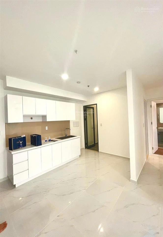 Thiện chí bán nhanh căn hộ precia 2 phòng ngủ, 2 wc, nội thất cơ bản giá 6 tỷ  0909 931 ***