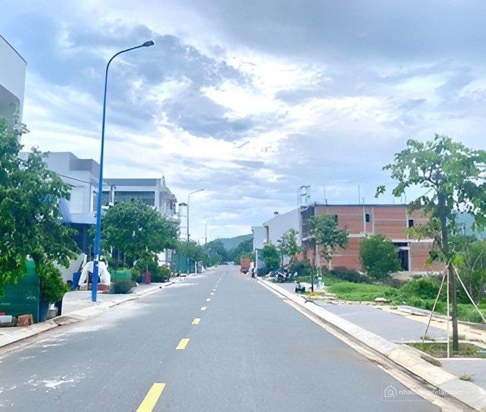 CHỈ NHỈNH 500 TRIỆU – CÓ NGAY LÔ ĐẤT 100M² VIEW BIỂN THỊNH LONG – SỔ ĐỎ CÓ SẴN!