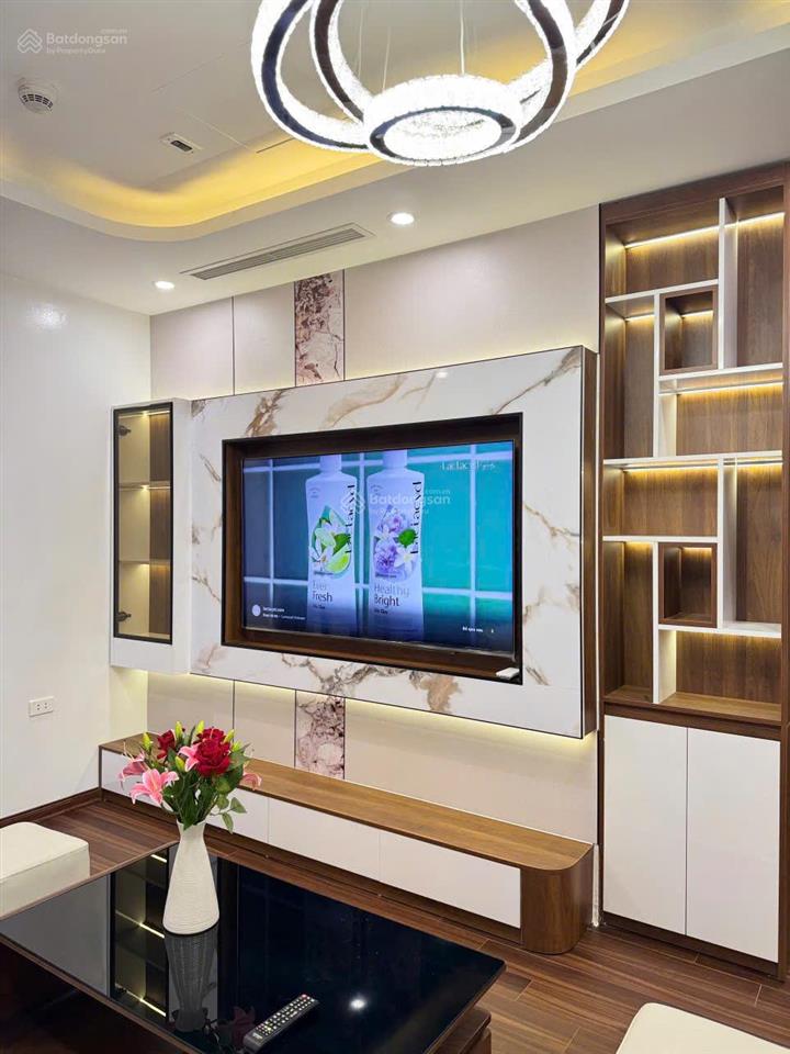 0961 068 ***  cần bán căn hộ 2 ngủ 75 m2  tòa tsq mỗ lao  làng việt kiều châu âu + 18m2 sân vườn