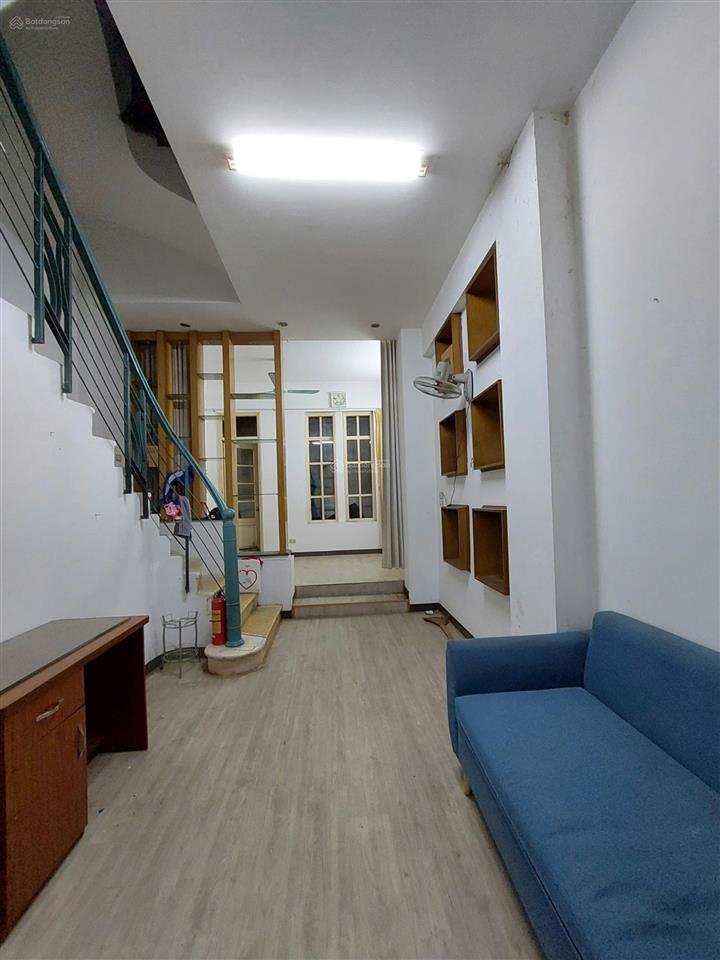 Cho thuê tầng 1 căn hộ số 32 ngõ 106 hoàng quốc việt, phường nghĩa đô, quận cầu giấy, hà nội