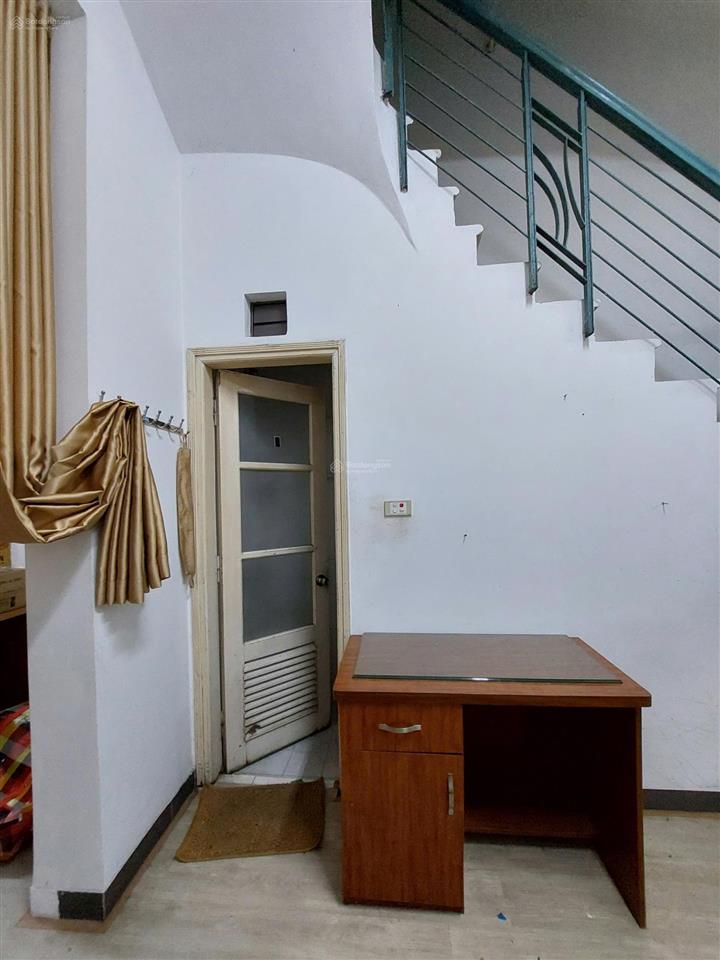 Cho thuê tầng 1 căn hộ số 32 ngõ 106 hoàng quốc việt, phường nghĩa đô, quận cầu giấy, hà nội