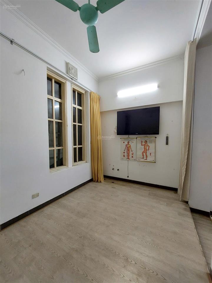 Cho thuê tầng 1 căn hộ số 32 ngõ 106 hoàng quốc việt, phường nghĩa đô, quận cầu giấy, hà nội