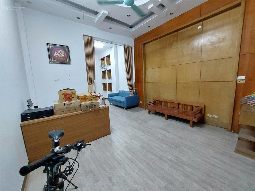 Cho thuê tầng 1 căn hộ số 32 ngõ 106 hoàng quốc việt, phường nghĩa đô, quận cầu giấy, hà nội
