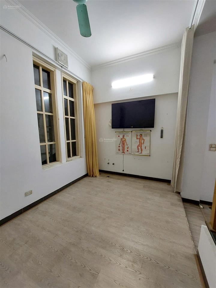 Cho thuê tầng 1 căn hộ số 32 ngõ 106 hoàng quốc việt, phường nghĩa đô, quận cầu giấy, hà nội